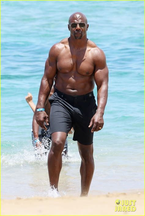 Terry crews naked - A former defensive end who played professional football for six years in the NFL, he took on a second career as an actor after his retirement, and kept up his hot-body workout routine with Brazilian jiu-jitsu. He’s got muscles on his muscles, and lucky for us, he isn’t shy about showing them off. A favorite of Adam Sandler, he’s appeared ...